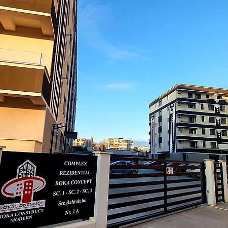 'Just Like Home' Apartment - With Private Parking Place Galaţi エクステリア 写真